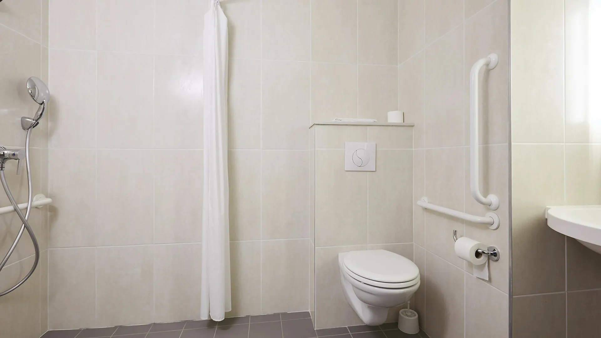 B&B Hotel Lyon Caluire Cite Internationale France